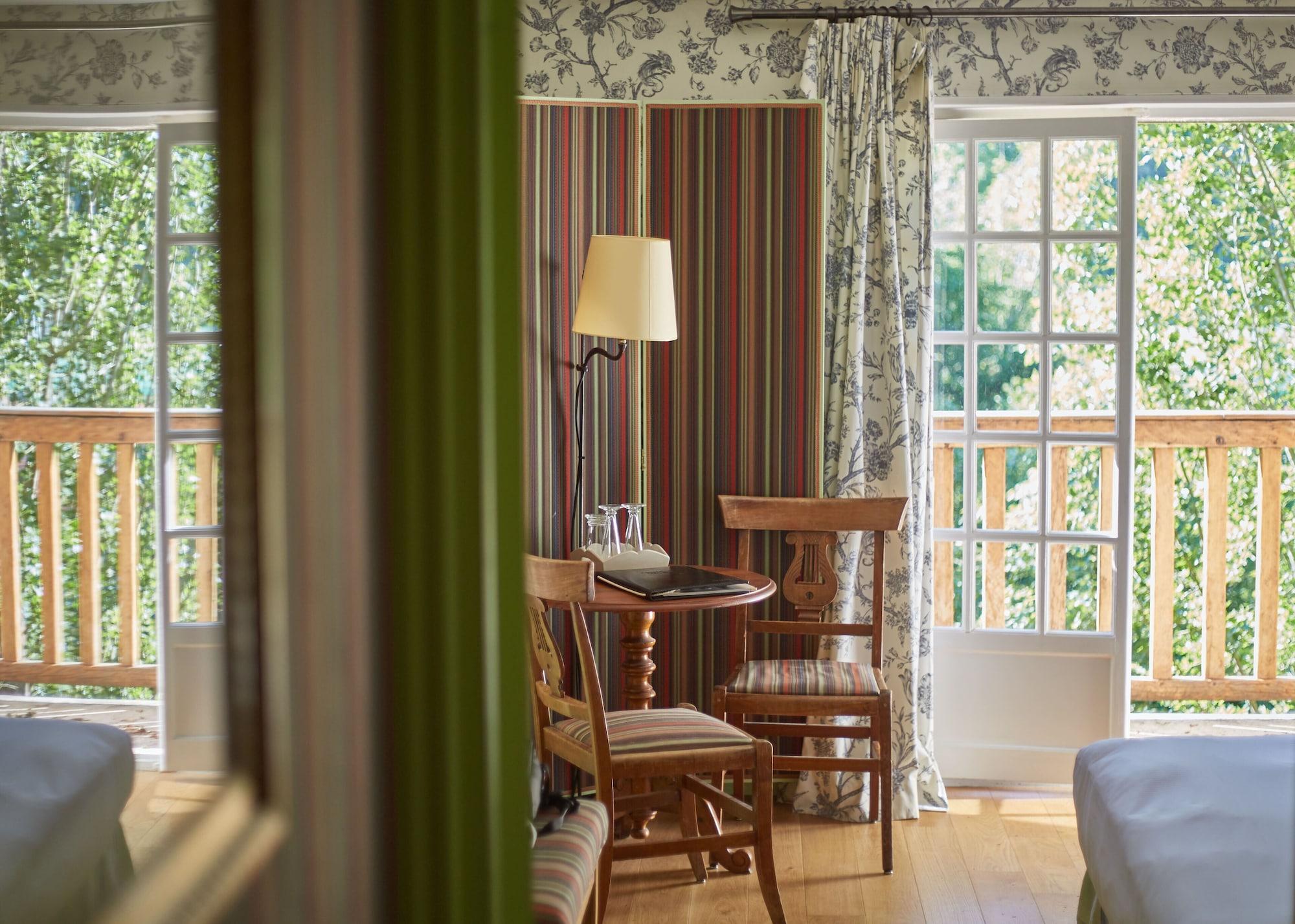 Cazaudehore, Maison Forestiere De Charme, Restaurant Gastronomique, Terrasse Ombragee Et Jardin Saint-Germain-en-Laye Dış mekan fotoğraf