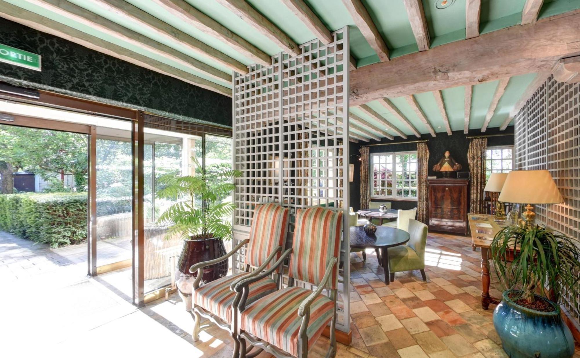 Cazaudehore, Maison Forestiere De Charme, Restaurant Gastronomique, Terrasse Ombragee Et Jardin Saint-Germain-en-Laye Dış mekan fotoğraf
